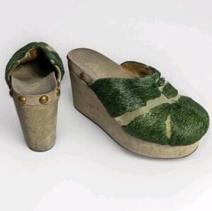 Bridget Clog Mules Platform Shoes Size 5.5 Women's Green Suede Fur Grass Funky